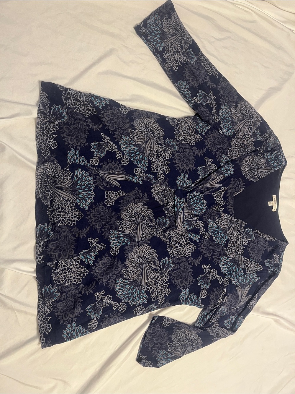 croft & barrow Navy Floral-Print Long Sleeve V-Neck Top